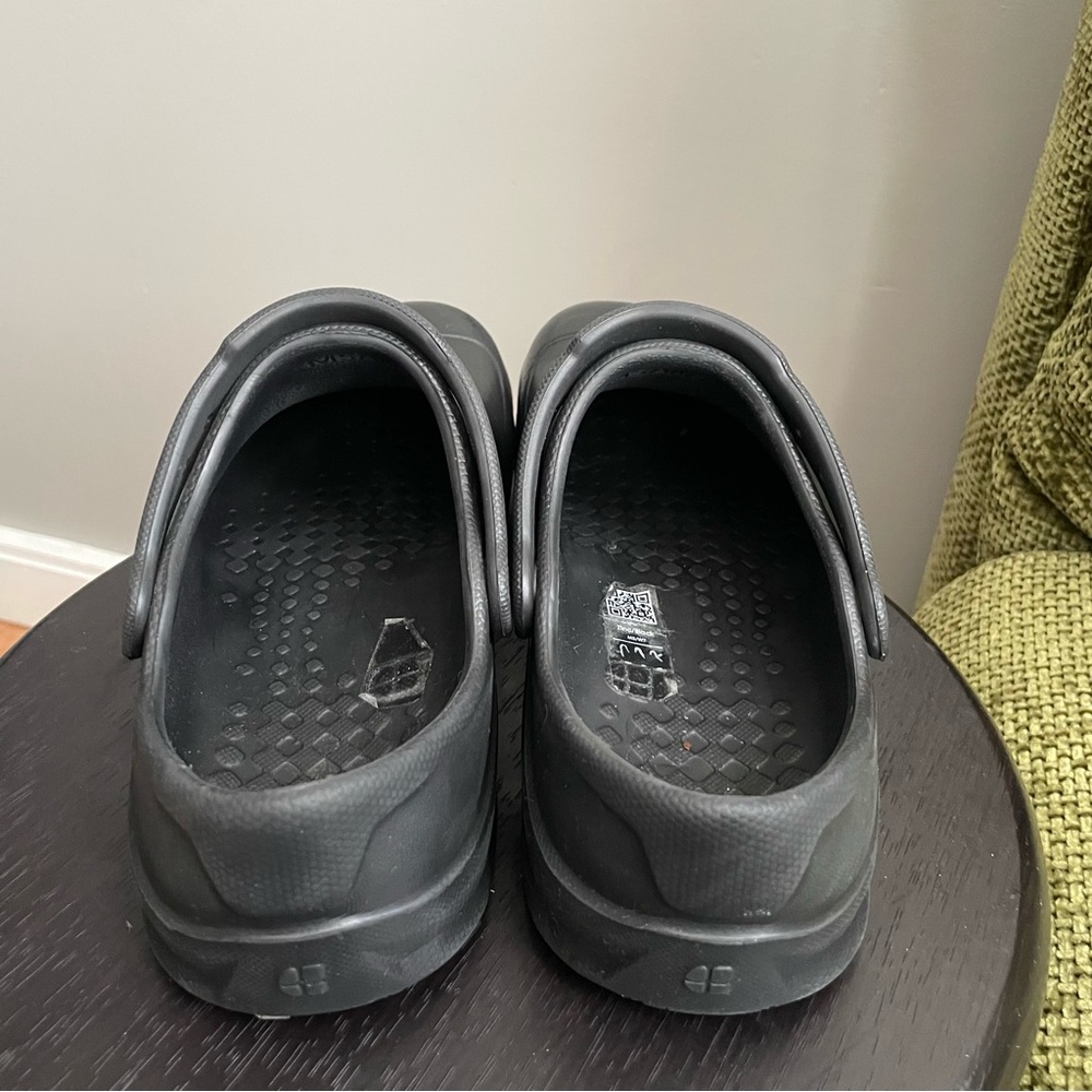 SHOES FOR CREWS Unisex Black Zinc Clogs / Size: W7 M5 - Picture 7 of 10